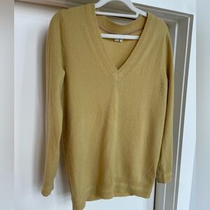 Boden 100% cashmere v-nexk sweater xs-s